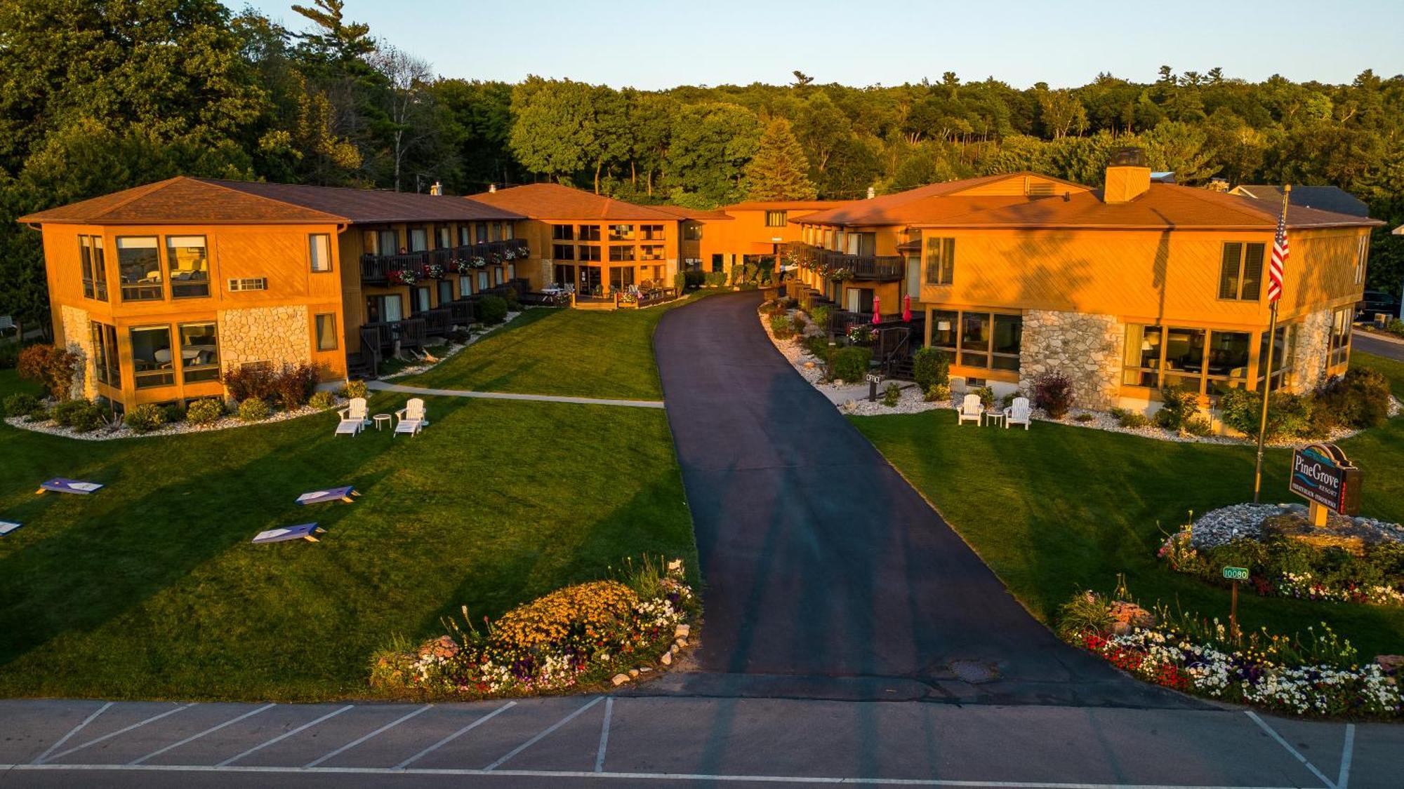 Pine Grove Resort エフライム エクステリア 写真