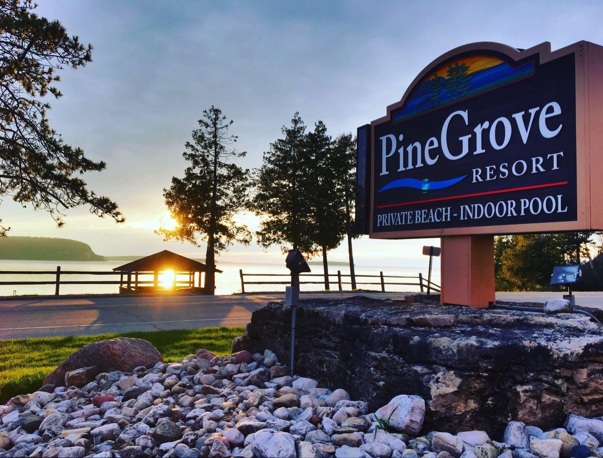 Pine Grove Resort エフライム エクステリア 写真